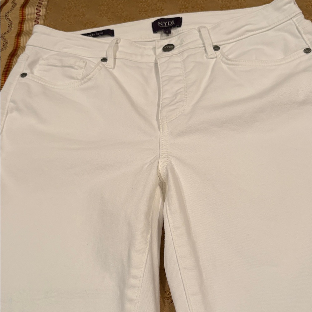 NWOT NYDJ Women's White Straight Leg Jeans, Cotton Blend, “Sheri Slim, 6 - Picture 4 of 12
